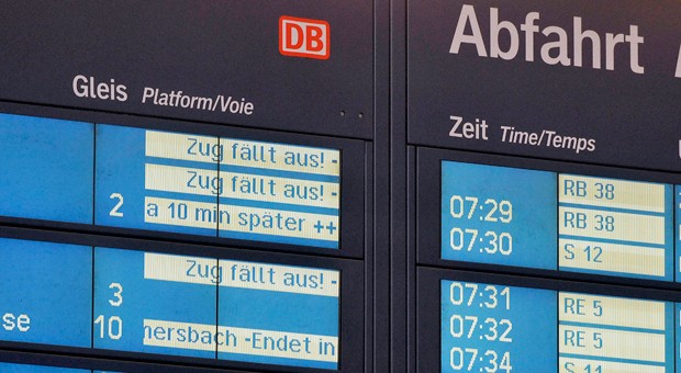 Müssen Angestellte trotz Bahnstreik pünktlich bei der